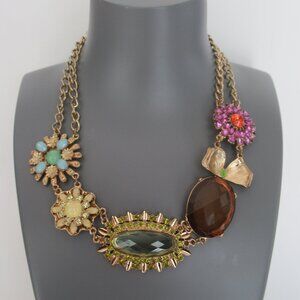 Vintage 90s Crystal Flower Necklace Statement Bib Gold Tone 18-21” *Flaw